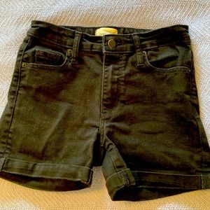 Black jean shorts Universal Thread